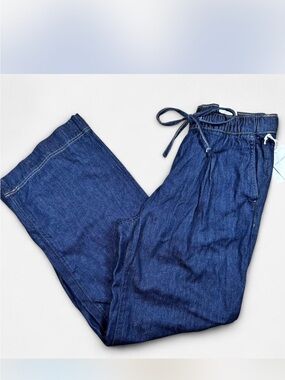 Dark blue drawstring pants